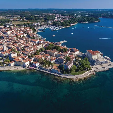 Apartment Awesome In Varvari With Wifi *